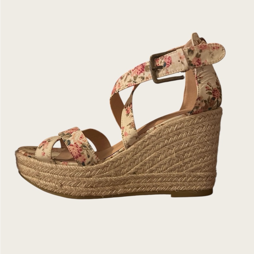 Coconuts by Matisse Floral Print Wedges